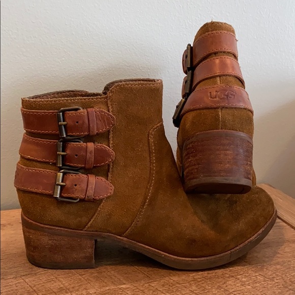 UGG Shoes - Ugg Chestnut brown booties size women’s 6